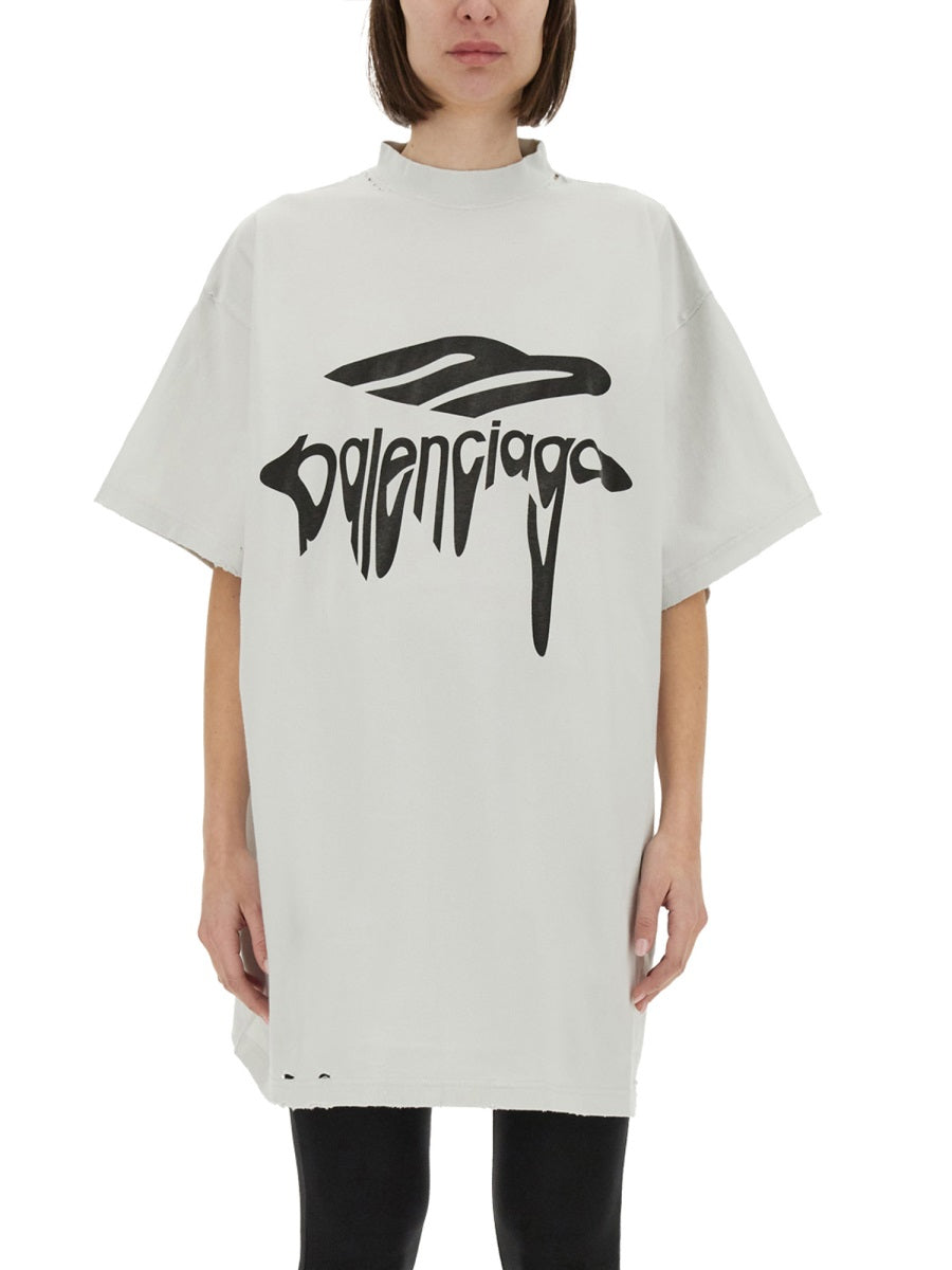 OVERSIZE T-SHIRT