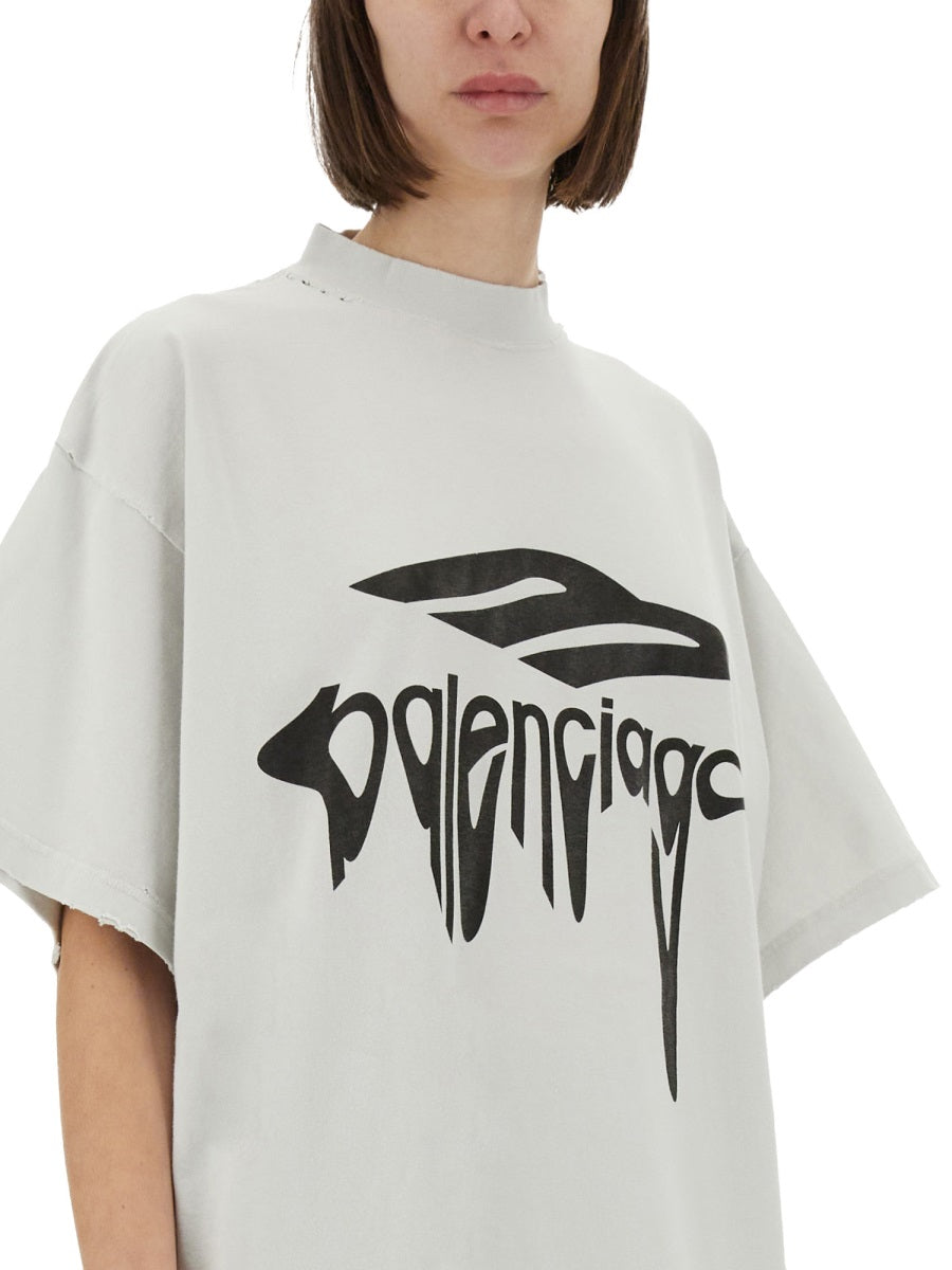 OVERSIZE T-SHIRT