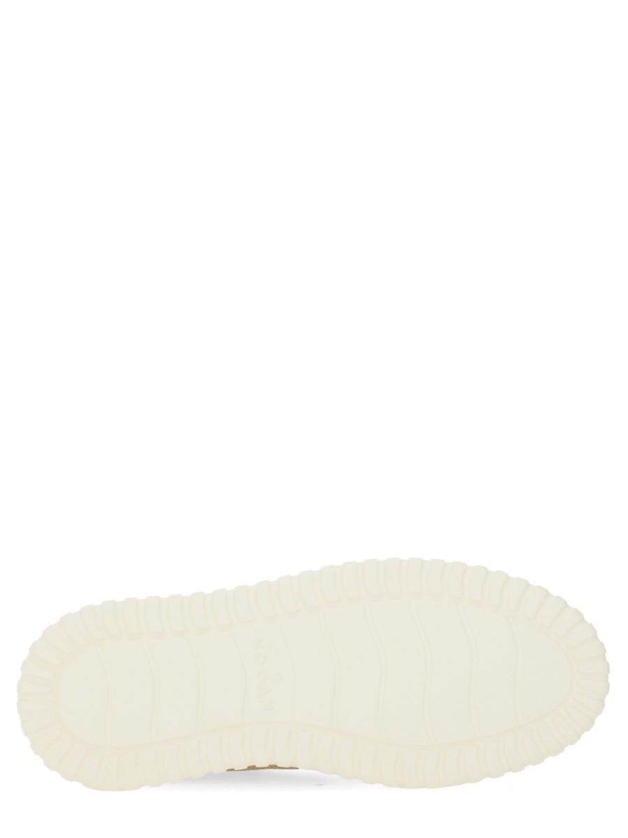 SUEDE SNEAKER