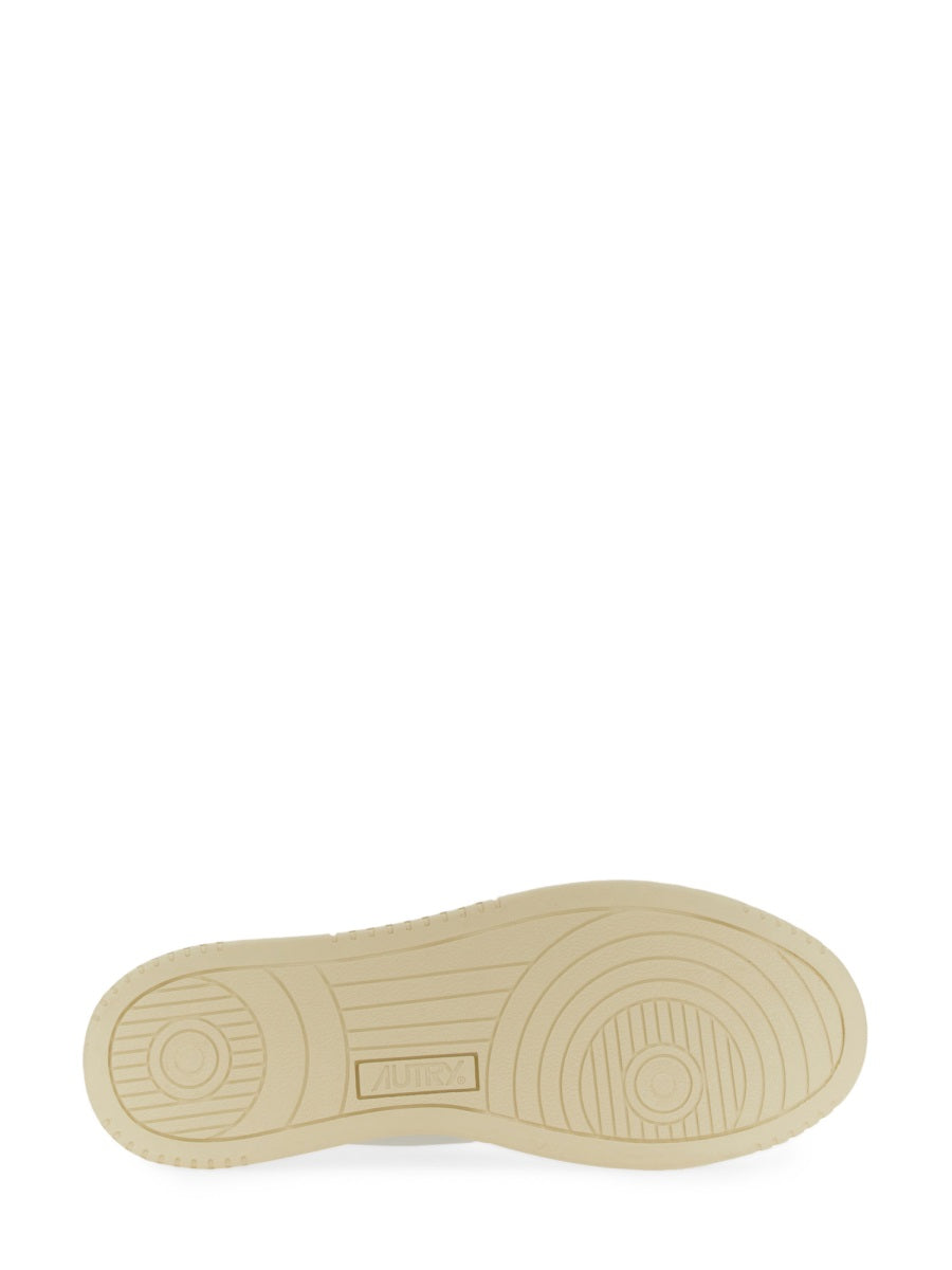 SNEAKER MEDALIST LOW