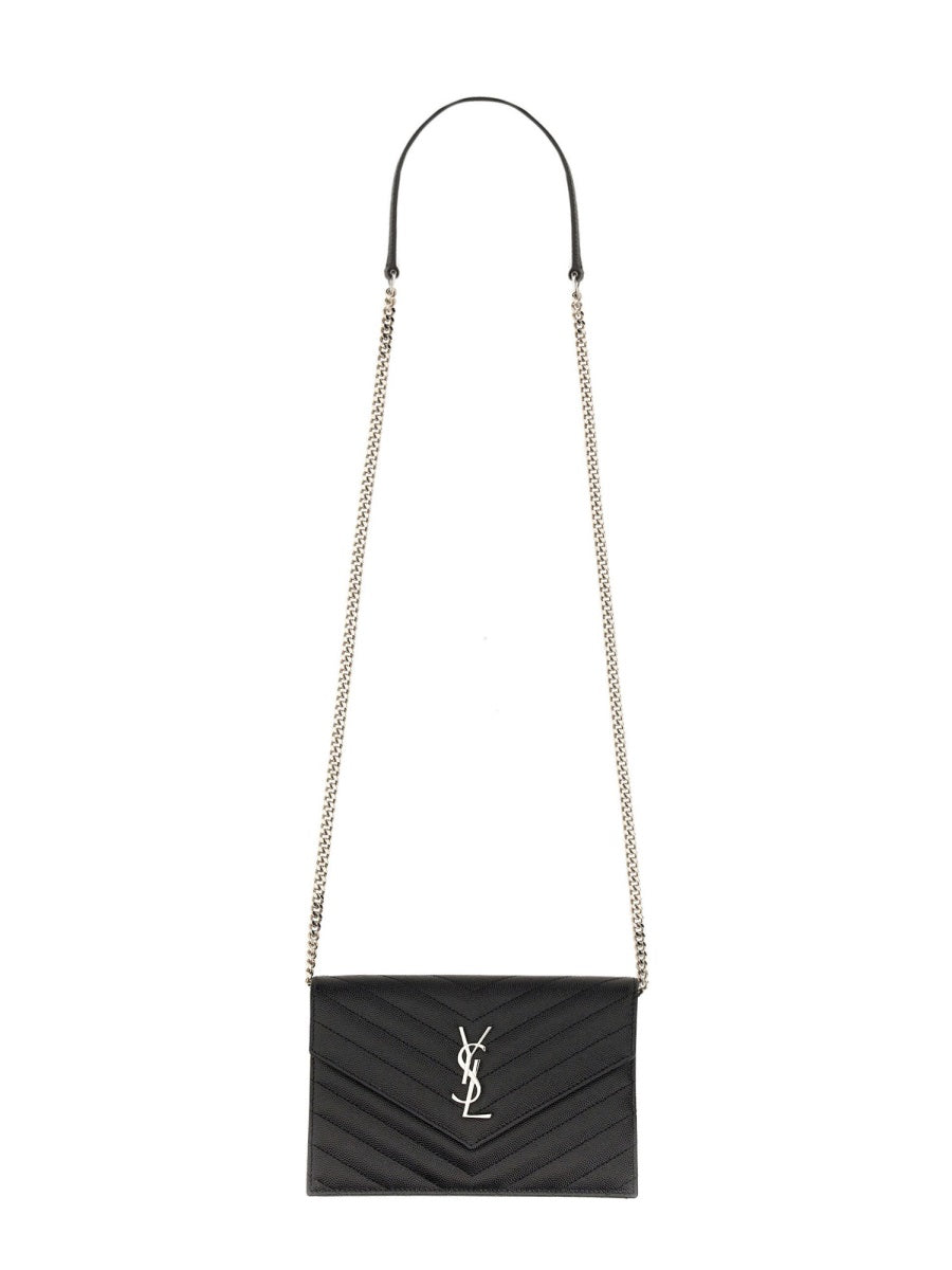 PORTAFOGLO CON CATENA "ENVELOPE CASSANDRE"