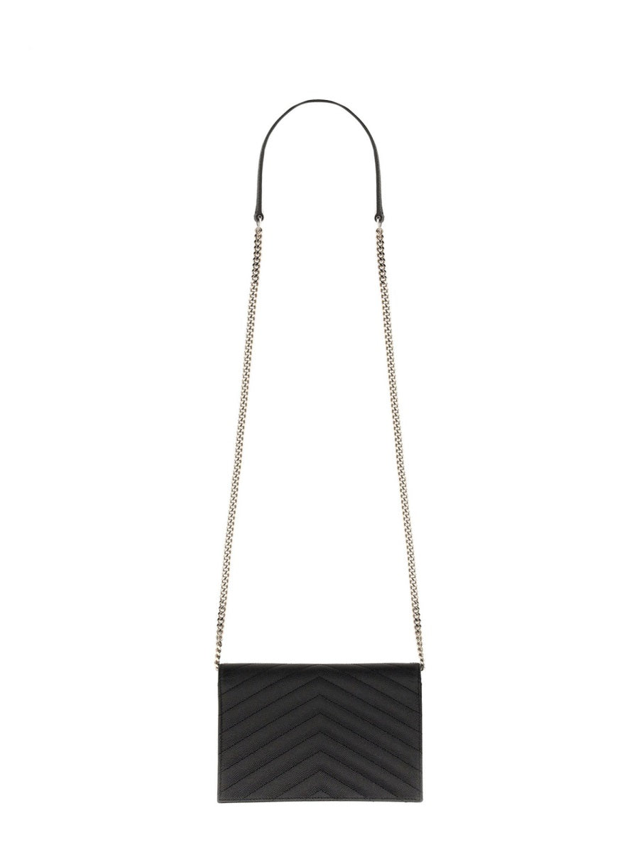 PORTAFOGLO CON CATENA "ENVELOPE CASSANDRE"