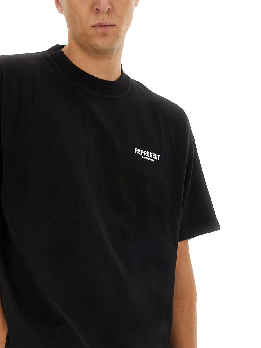 T-SHIRT CON LOGO