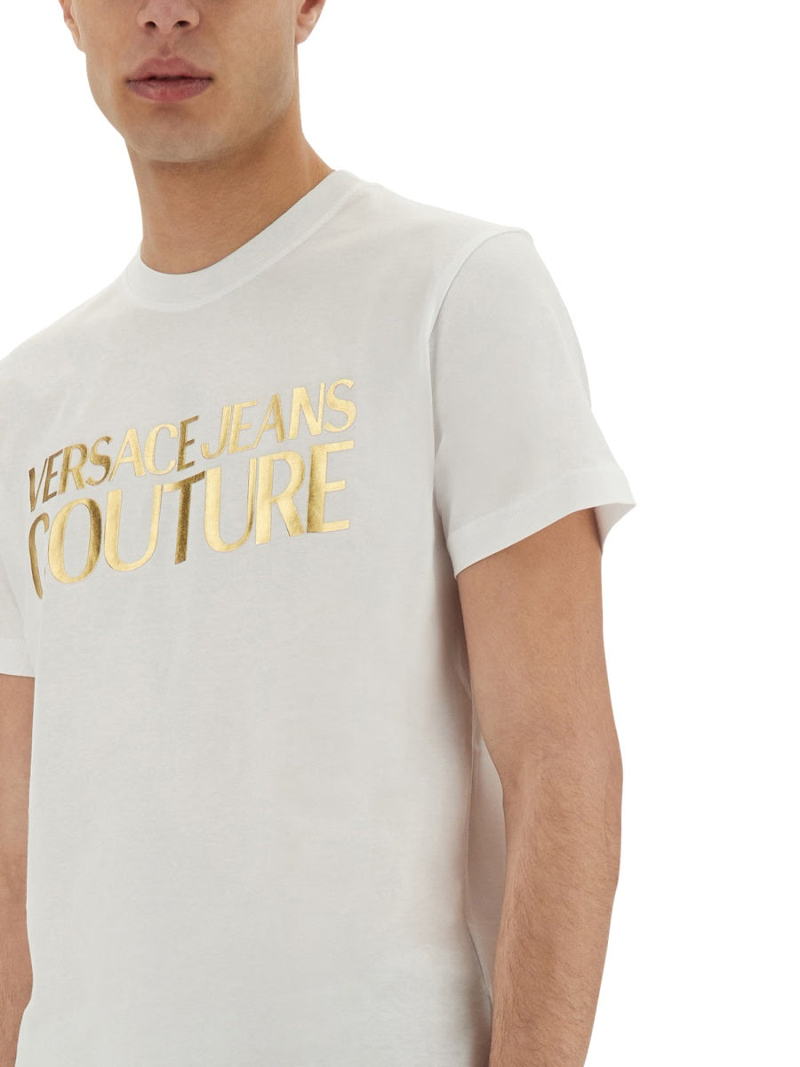 T-SHIRT WITH LOGO