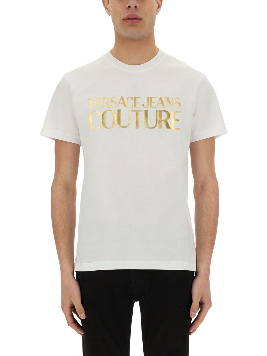T-SHIRT WITH LOGO