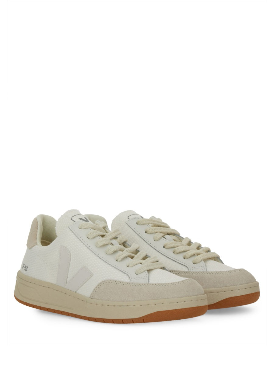 SNEAKER "V-12"