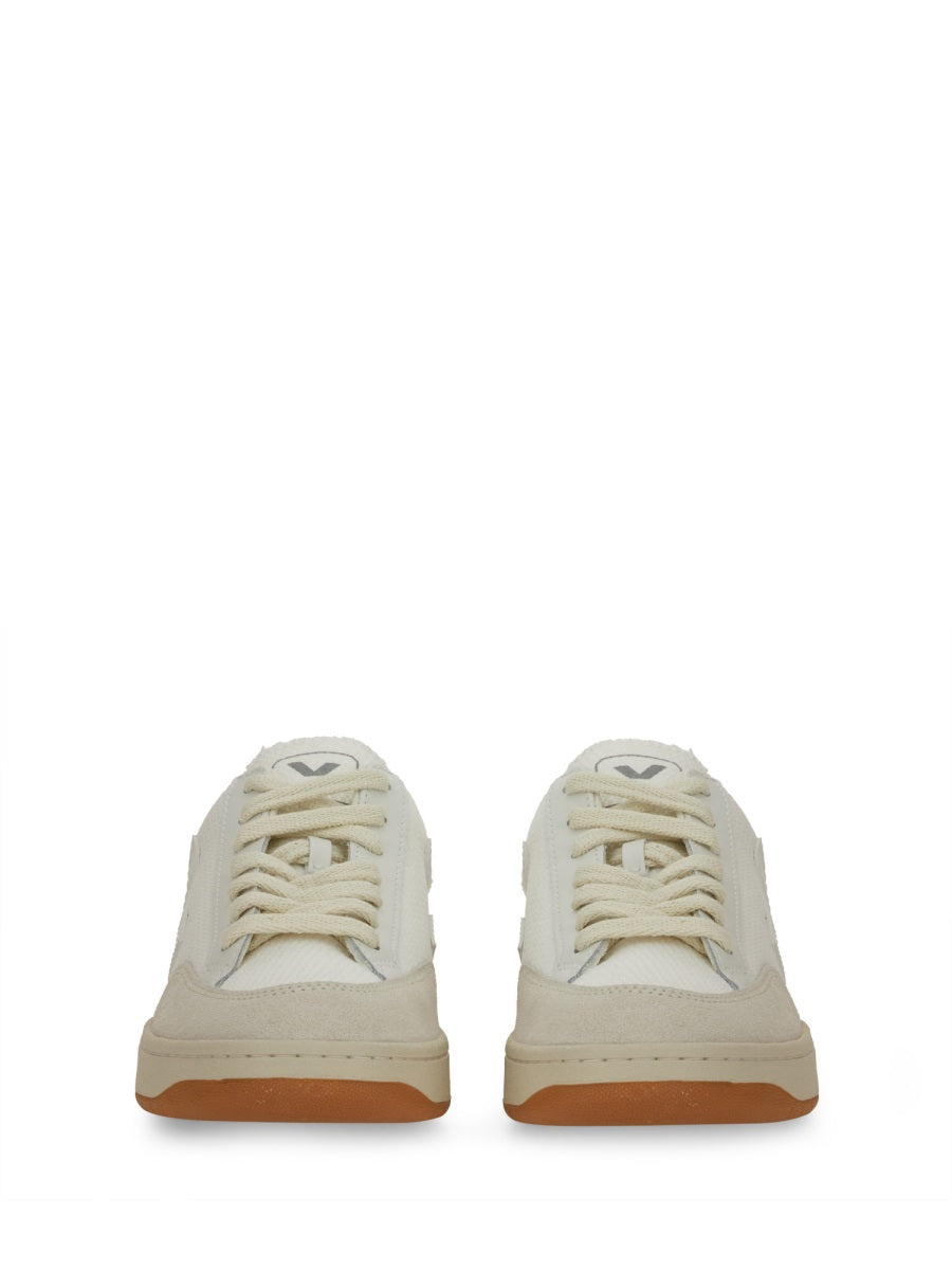 SNEAKER "V-12"