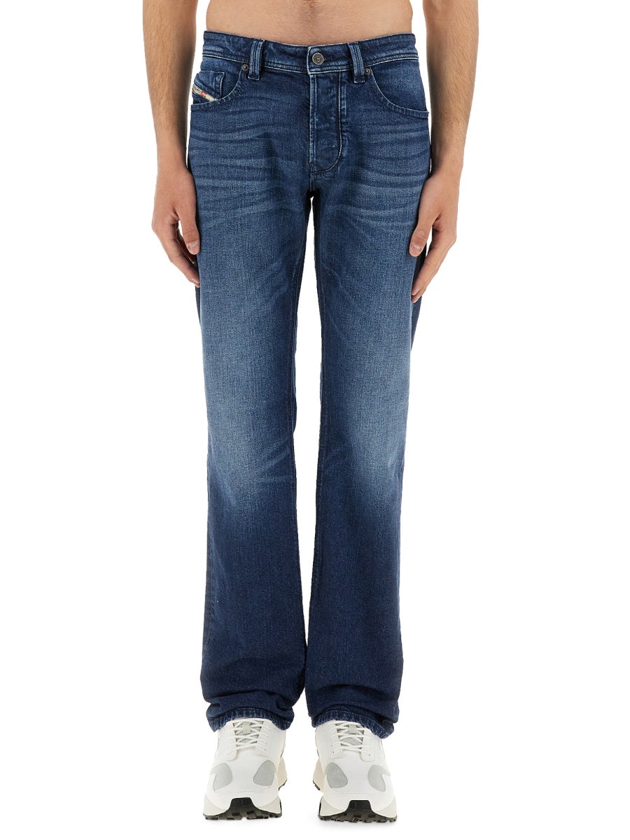 "1985 LARKEE" JEANS