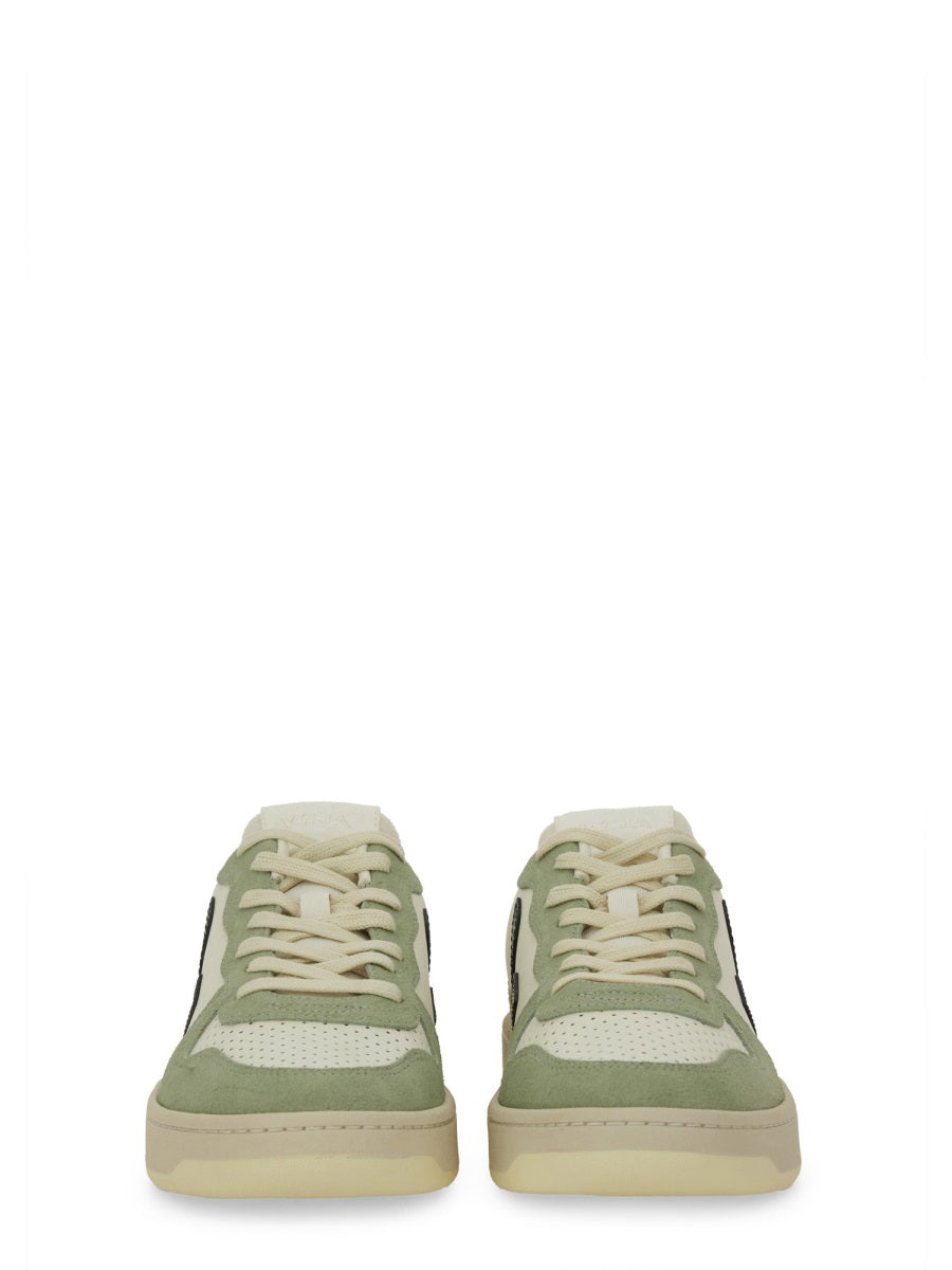 SNEAKER "V-10"