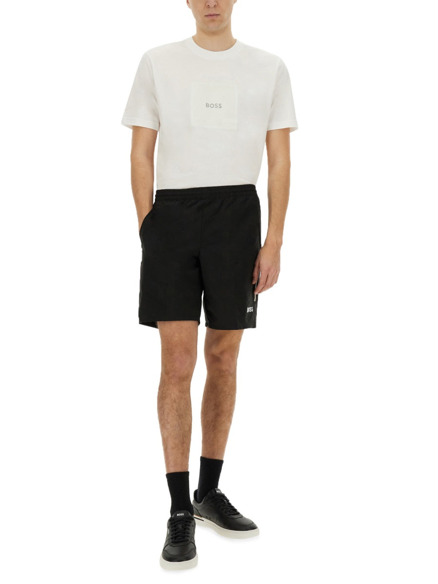 T-SHIRT WITH LOGO