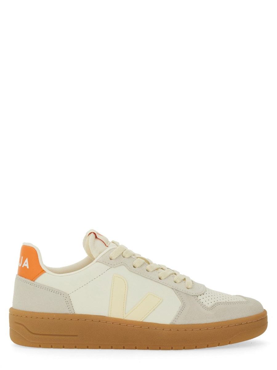 SNEAKER "V-82"