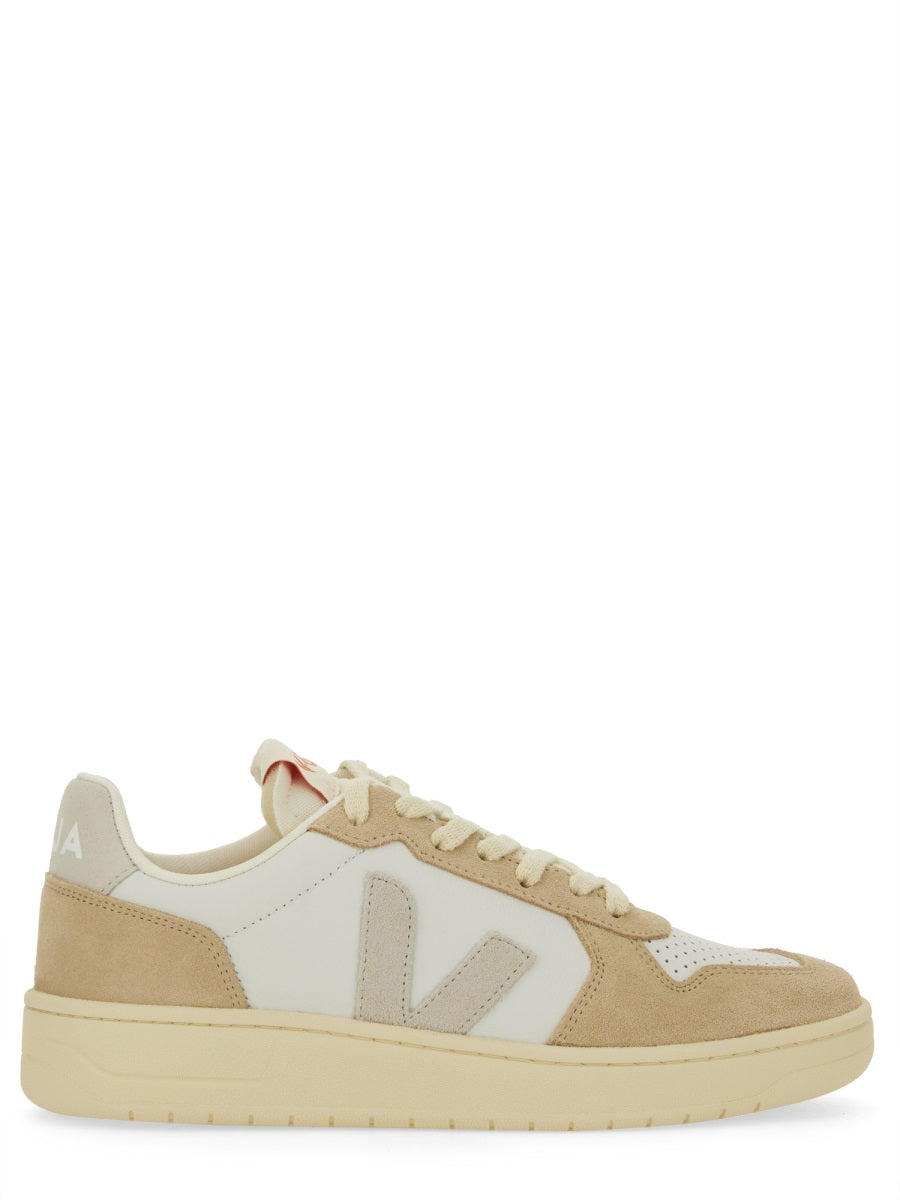 SNEAKER "V-82"