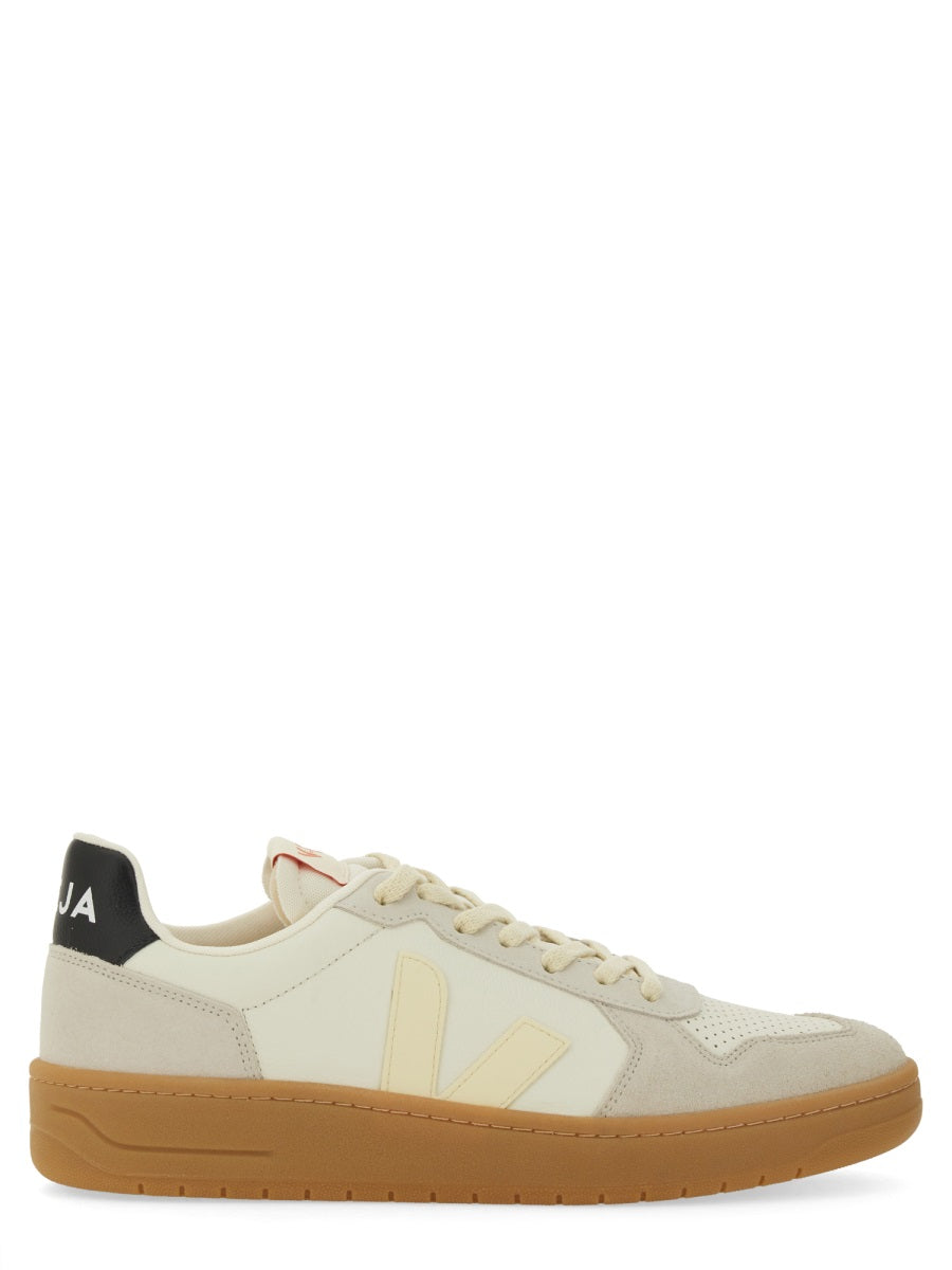 SNEAKER "V-82"