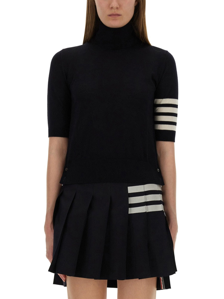 "4-BAR TURTLENECK" JERSEY