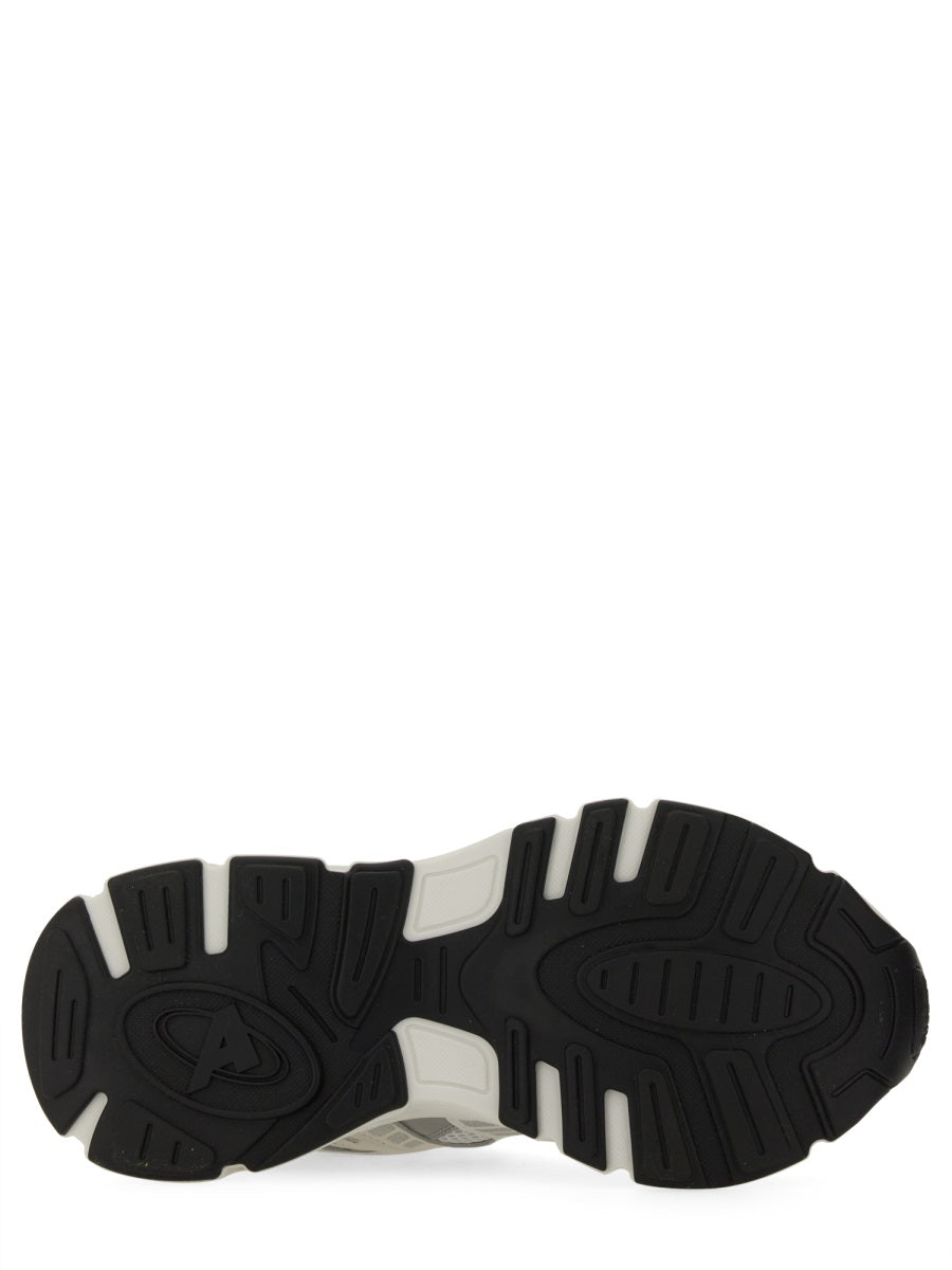 "SPHERE RUNNER" SNEAKER