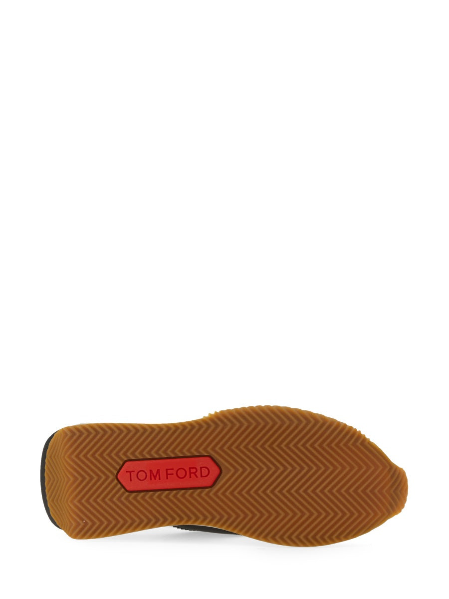 JAMES SNEAKER.