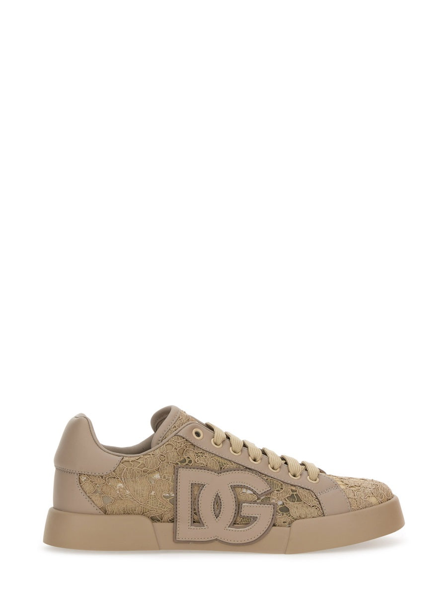 SNEAKER WITH EMBROIDERY