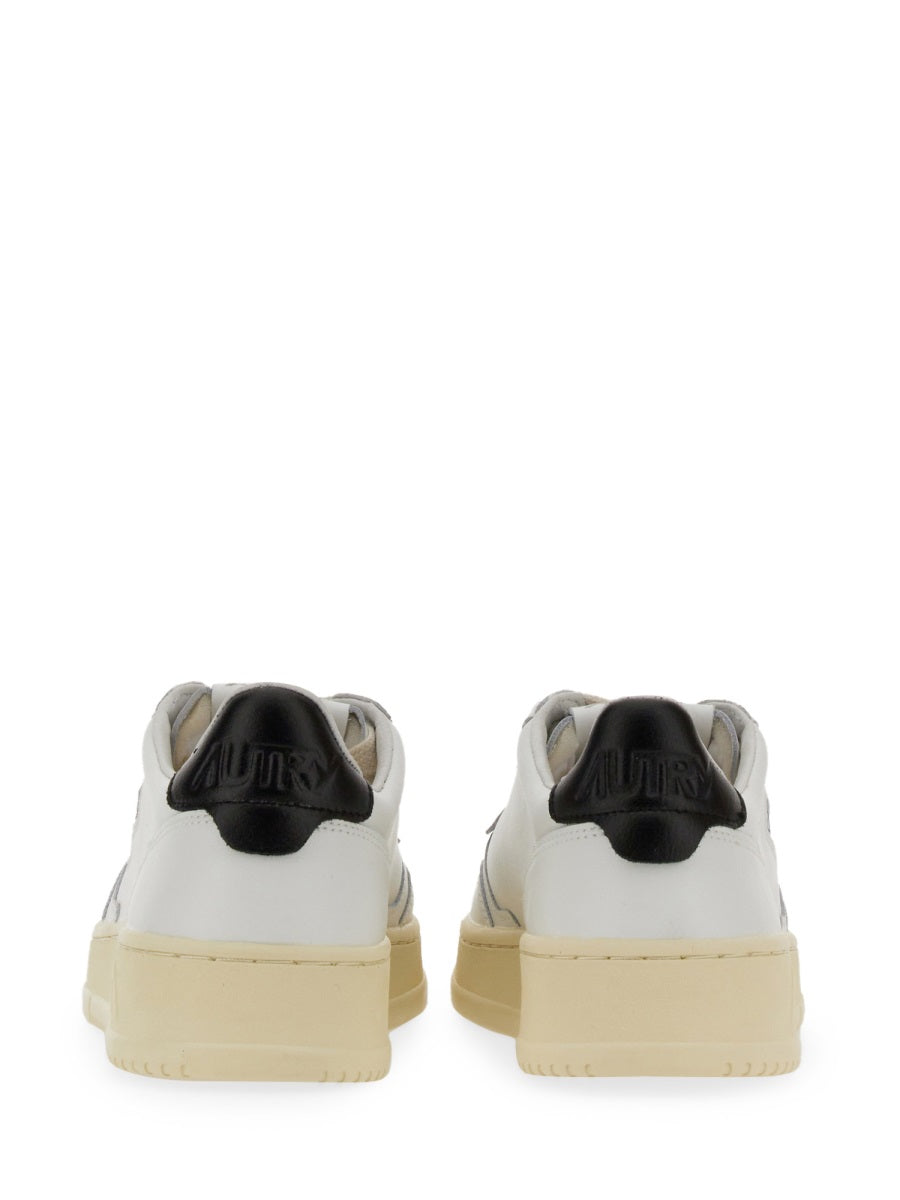 MEDALIST LOW SNEAKER
