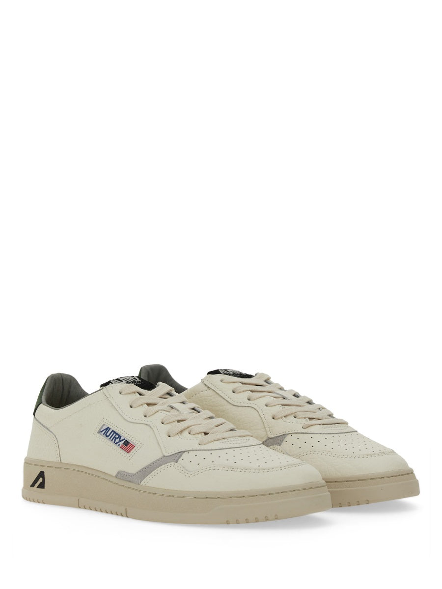 SNEAKER MEDALIST LOW