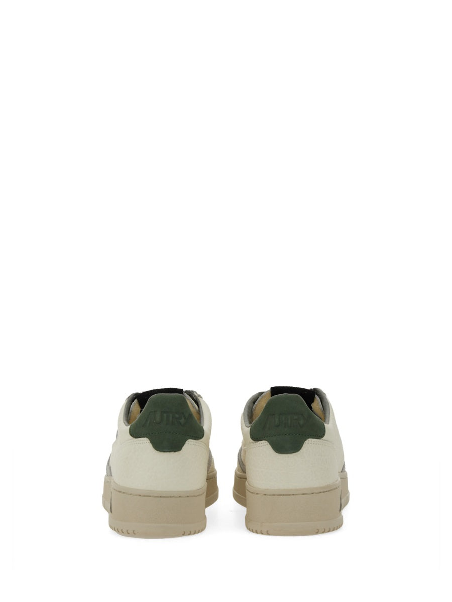 SNEAKER MEDALIST LOW