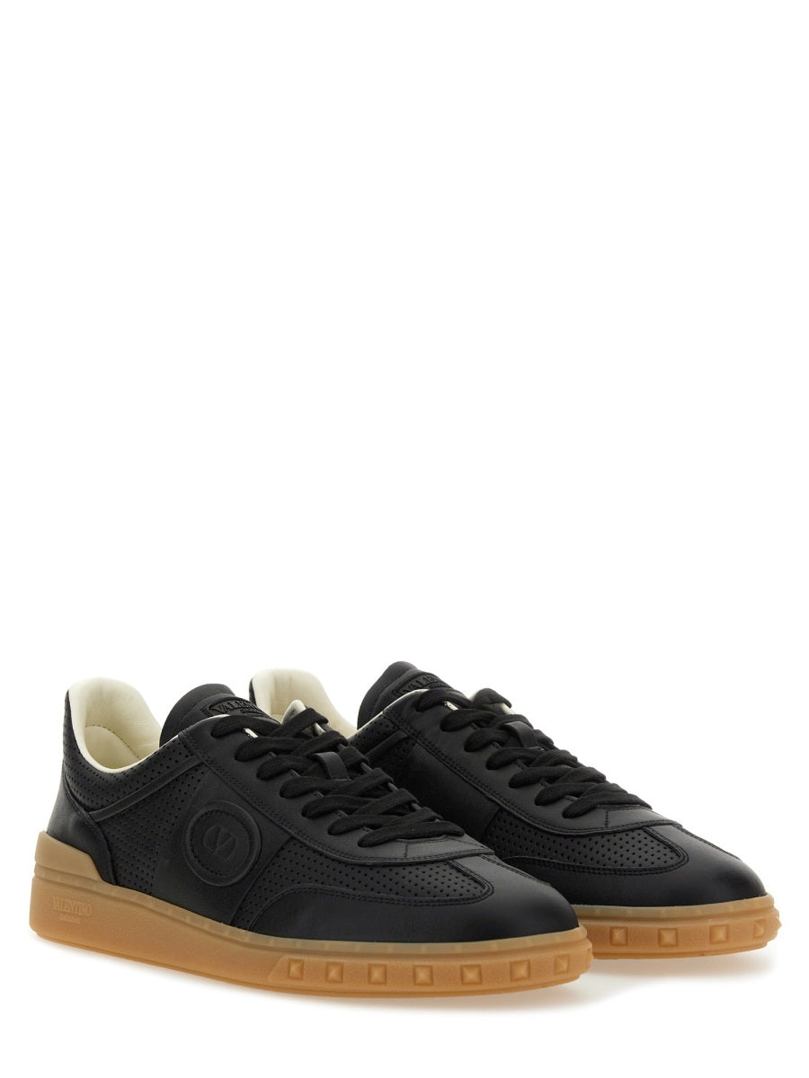 "UPVILLAGE" SNEAKER
