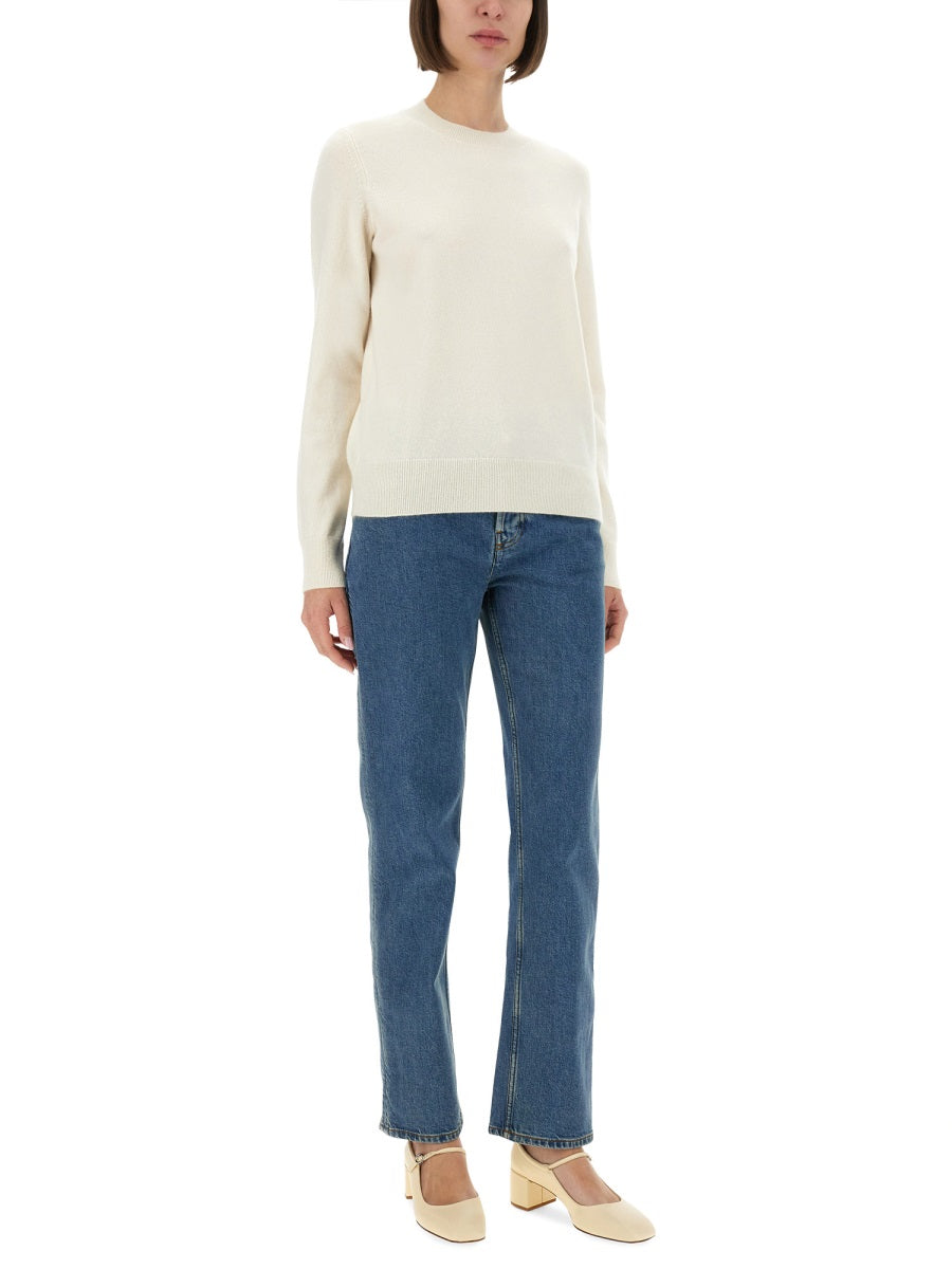 STRAIGHT FIT JEANS