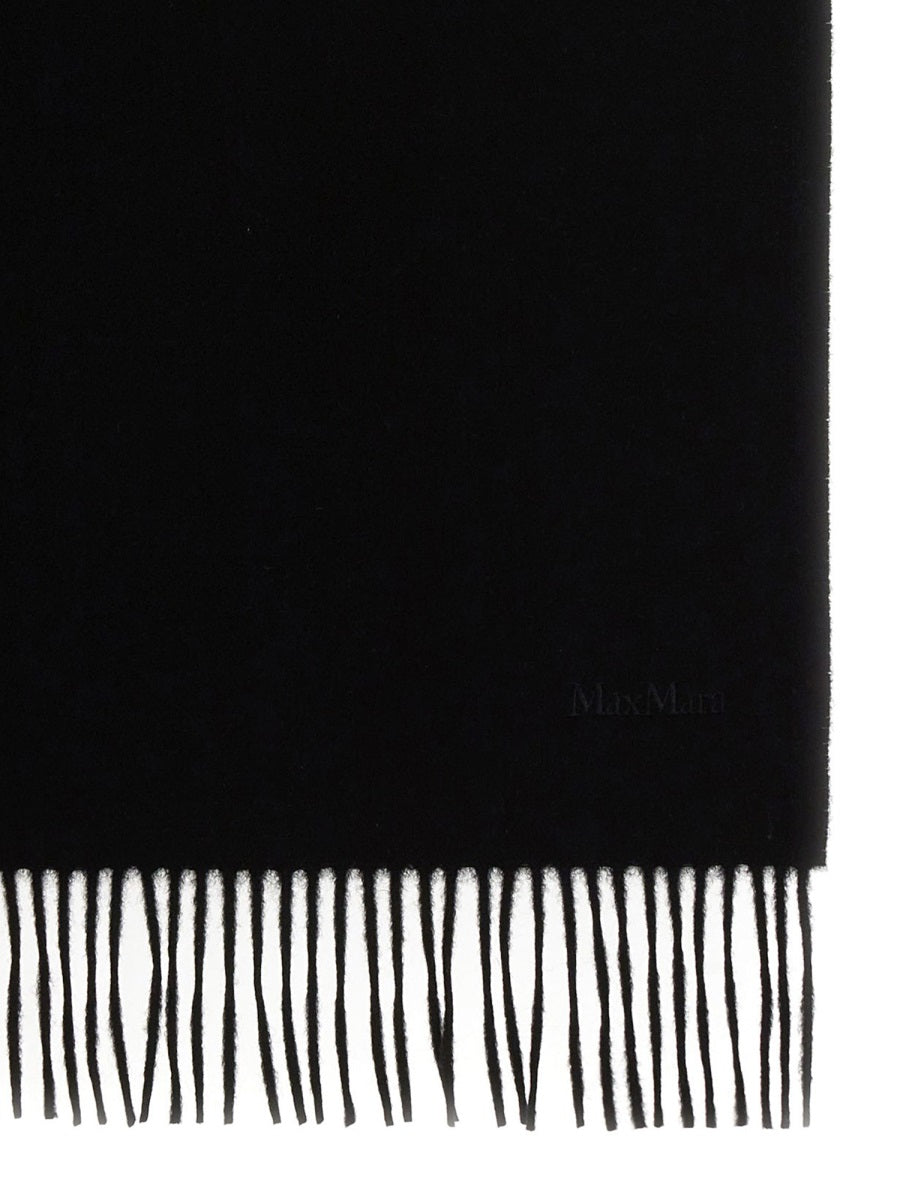 "KISSES" SCARF