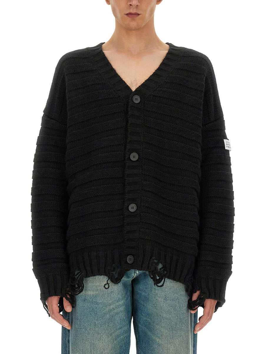V-NECK CARDIGAN