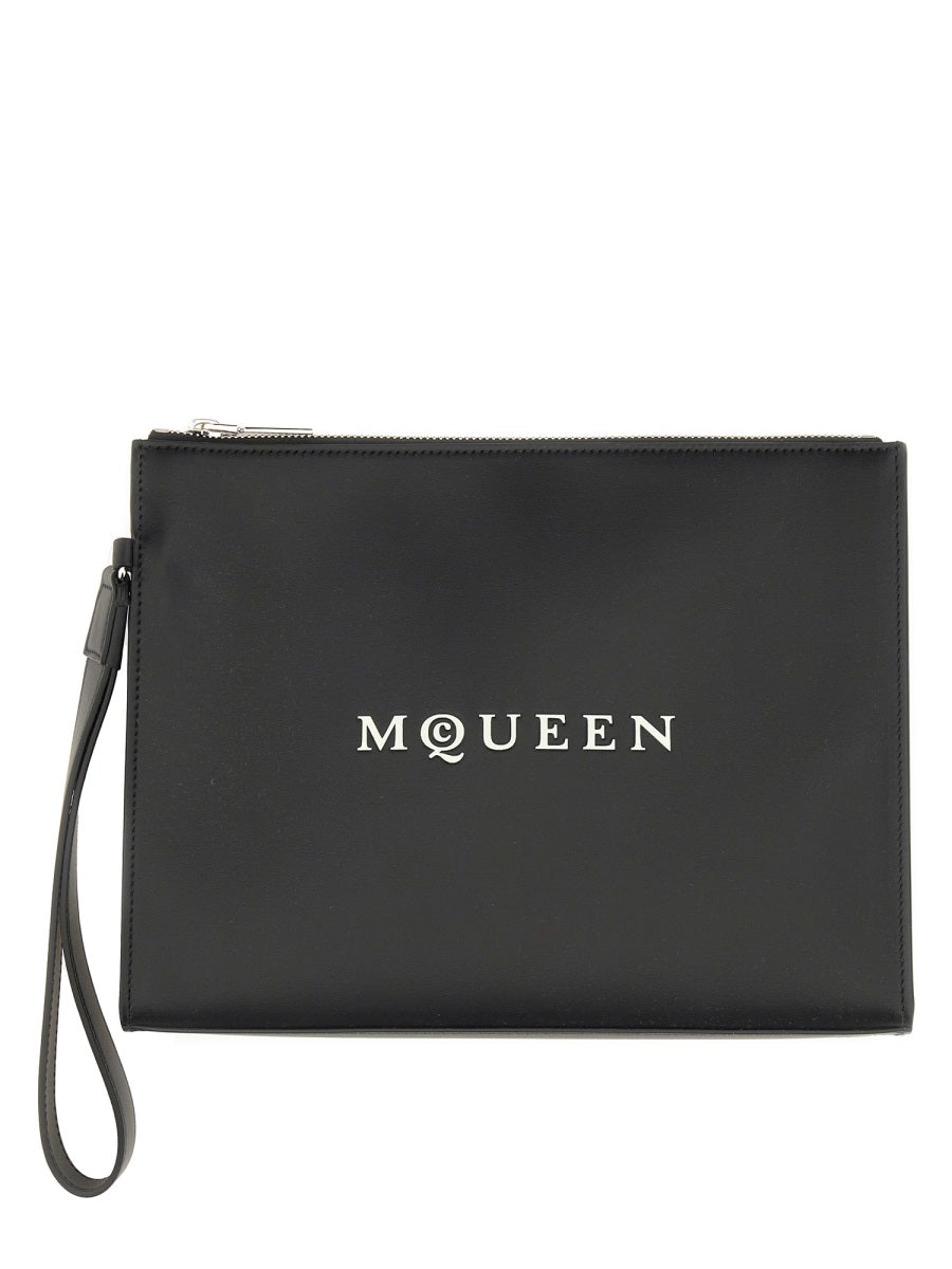 POUCH WITH LOGO
