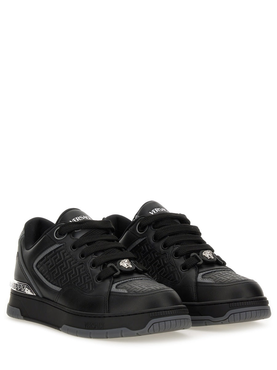 SNEAKER WITH GREEK