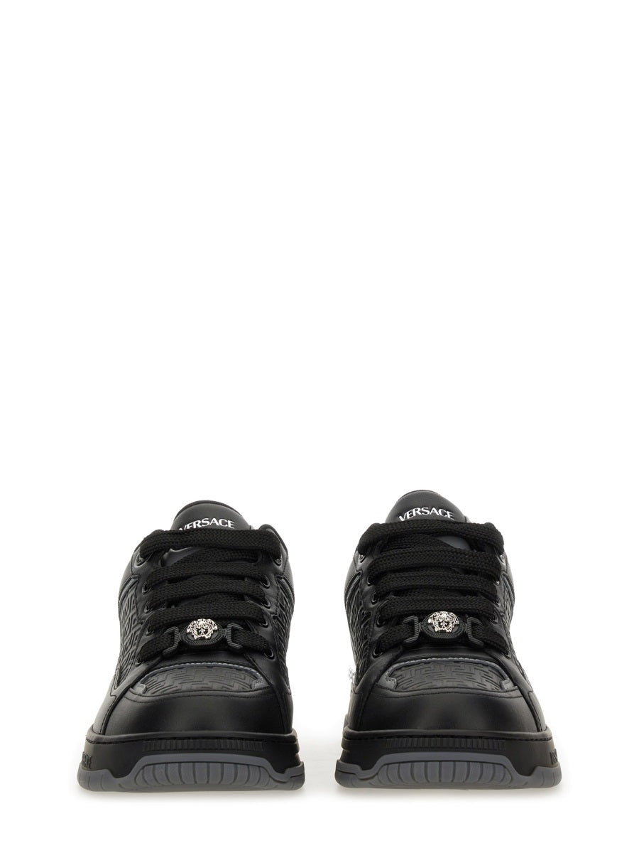 SNEAKER WITH GREEK