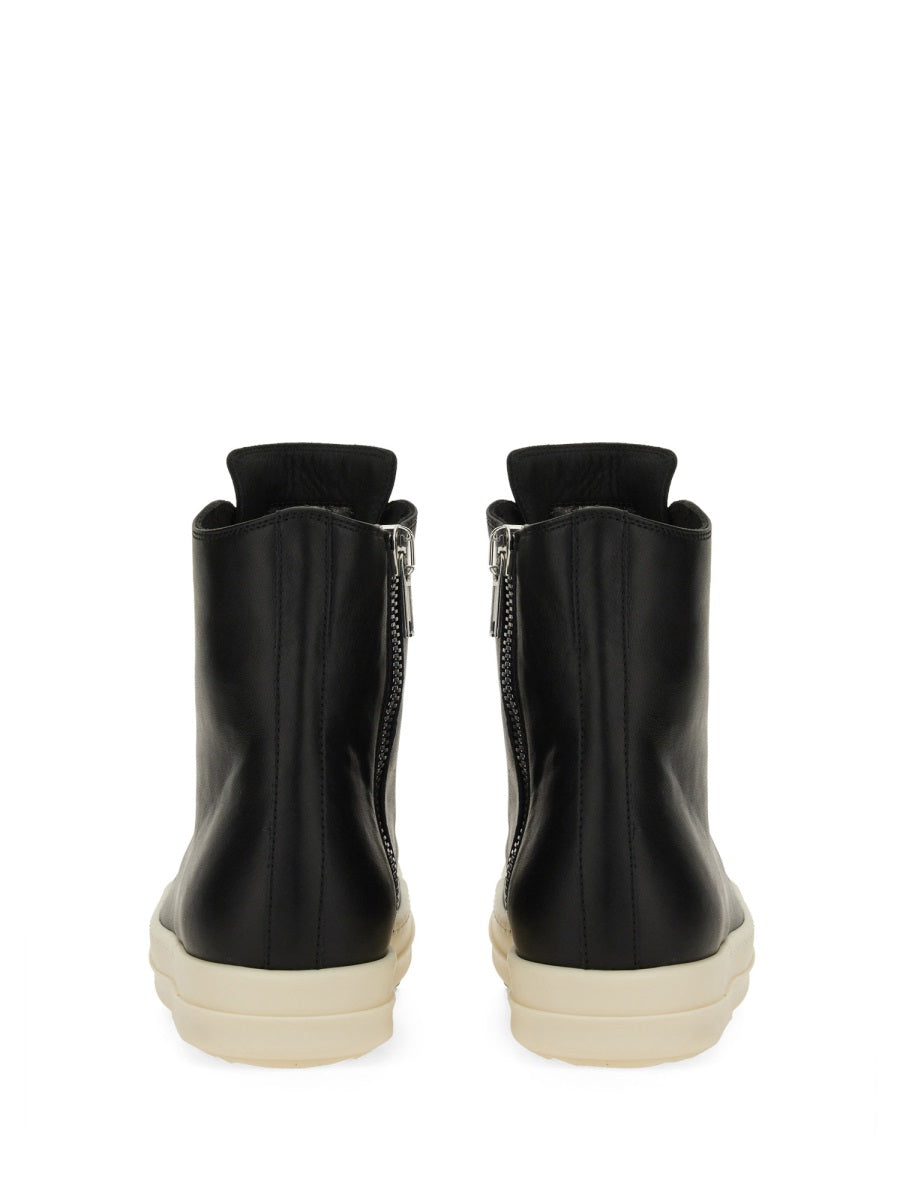 LEATHER SNEAKER
