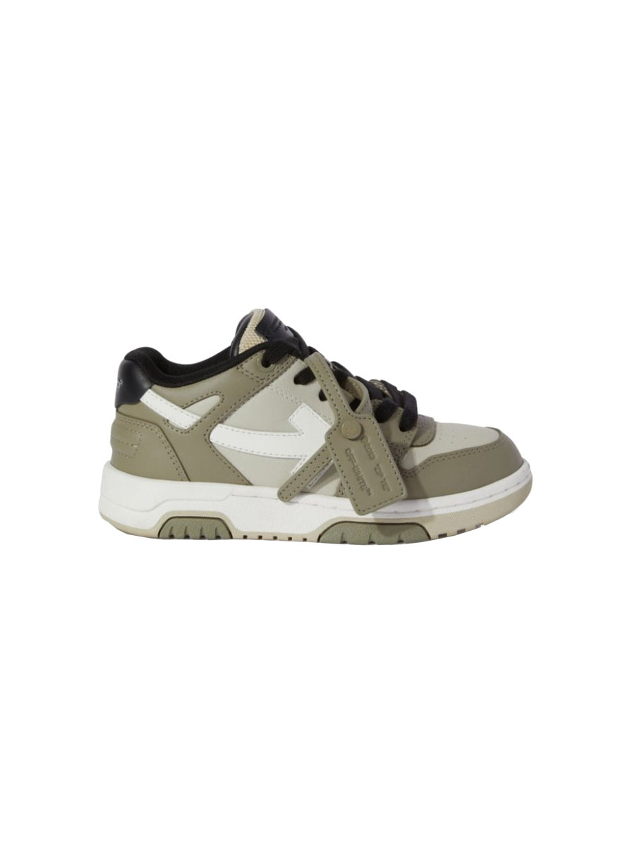 SNEAKER