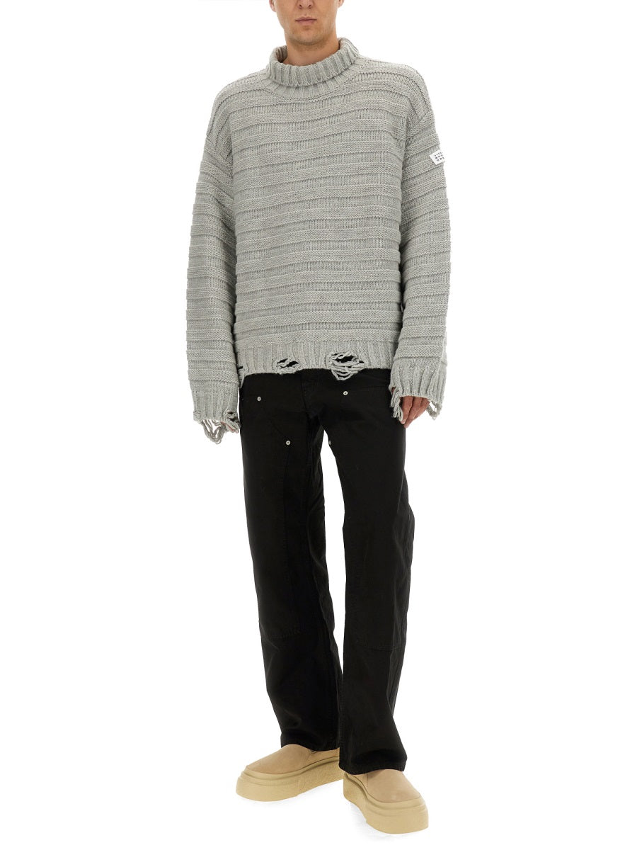 TURTLENECK SWEATER