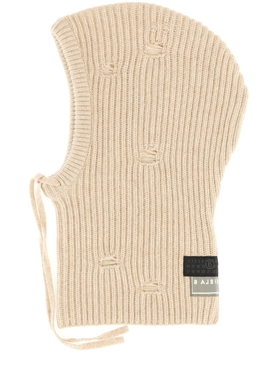 WOOLEN HOOD