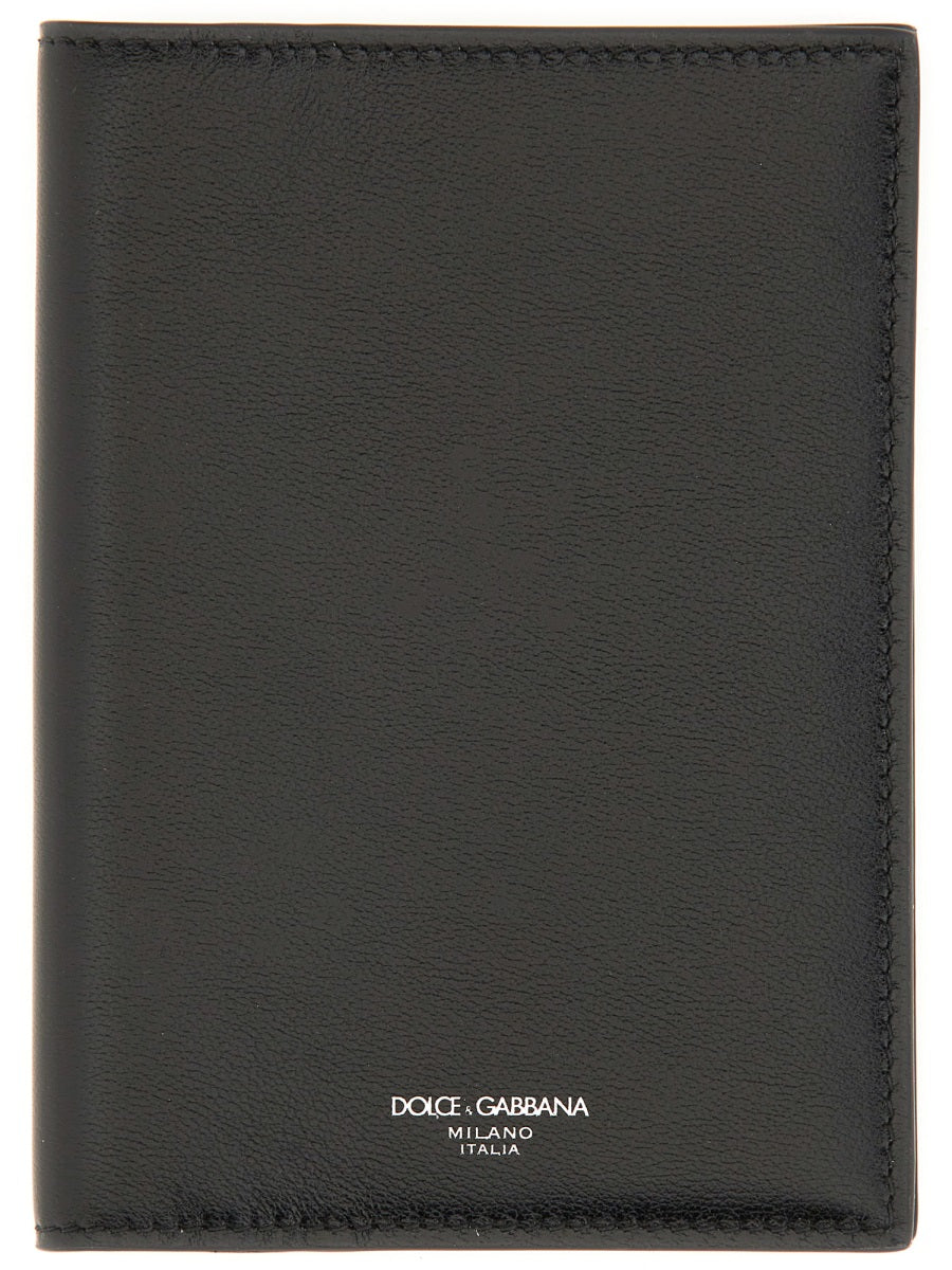 LEATHER PASSPORT HOLDER