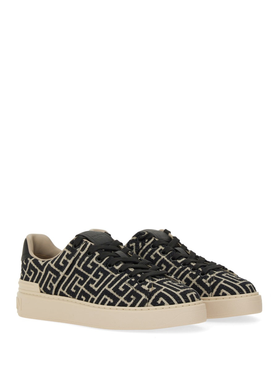"B-COURT" SNEAKER