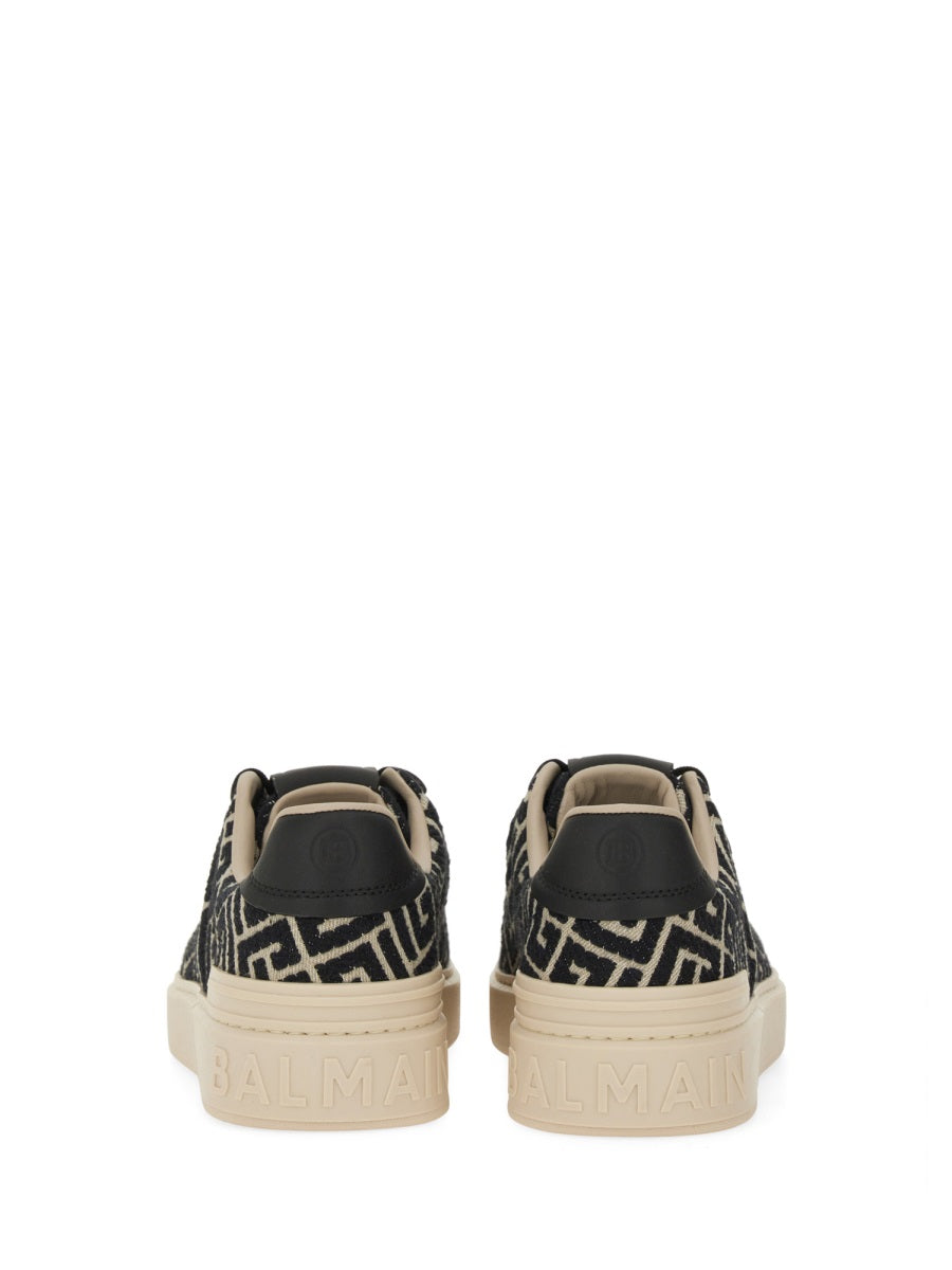 "B-COURT" SNEAKER