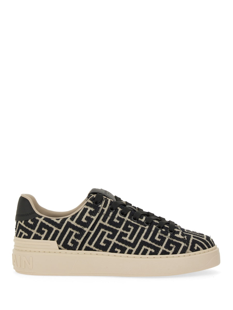 "B-COURT" SNEAKER