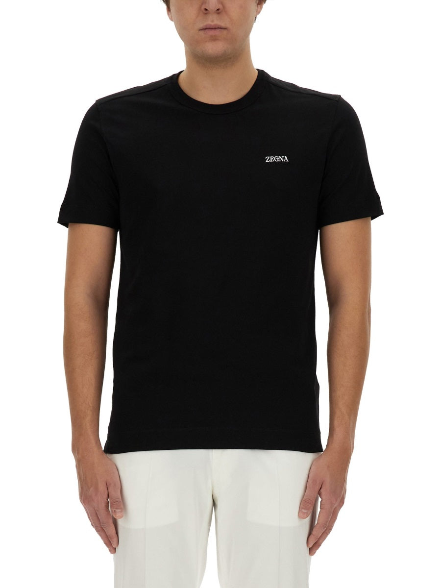 T-SHIRT WITH LOGO