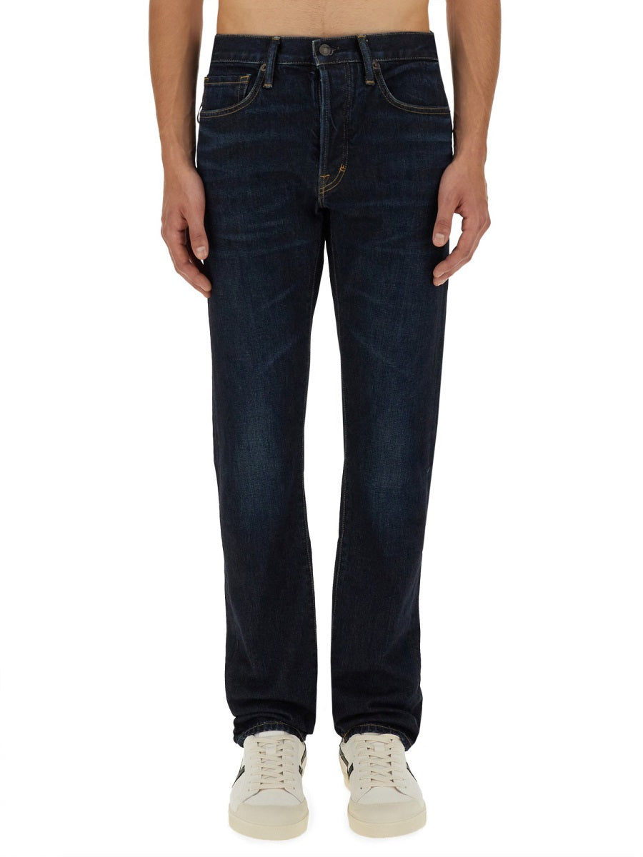 STRAIGHT FIT JEANS