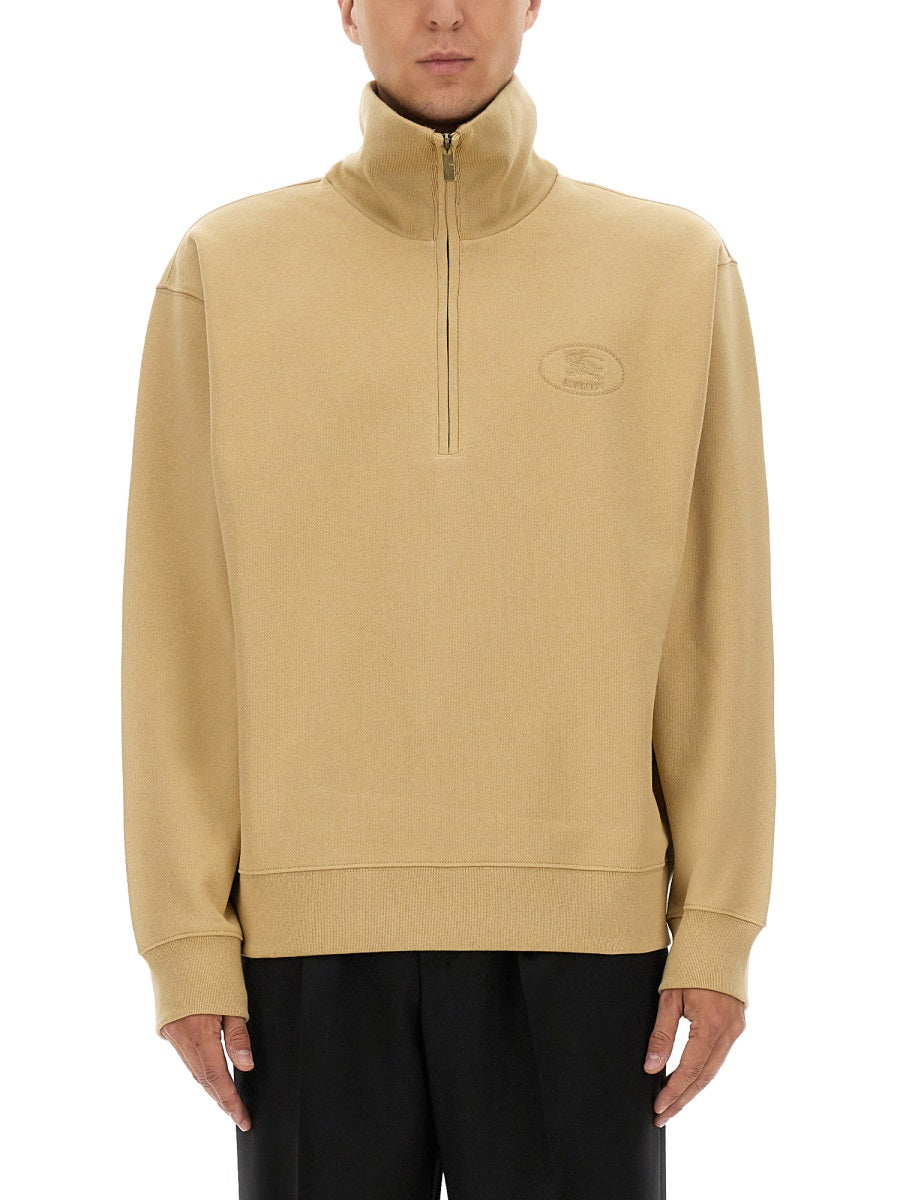HALF ZIPPER SWEATSHIRT