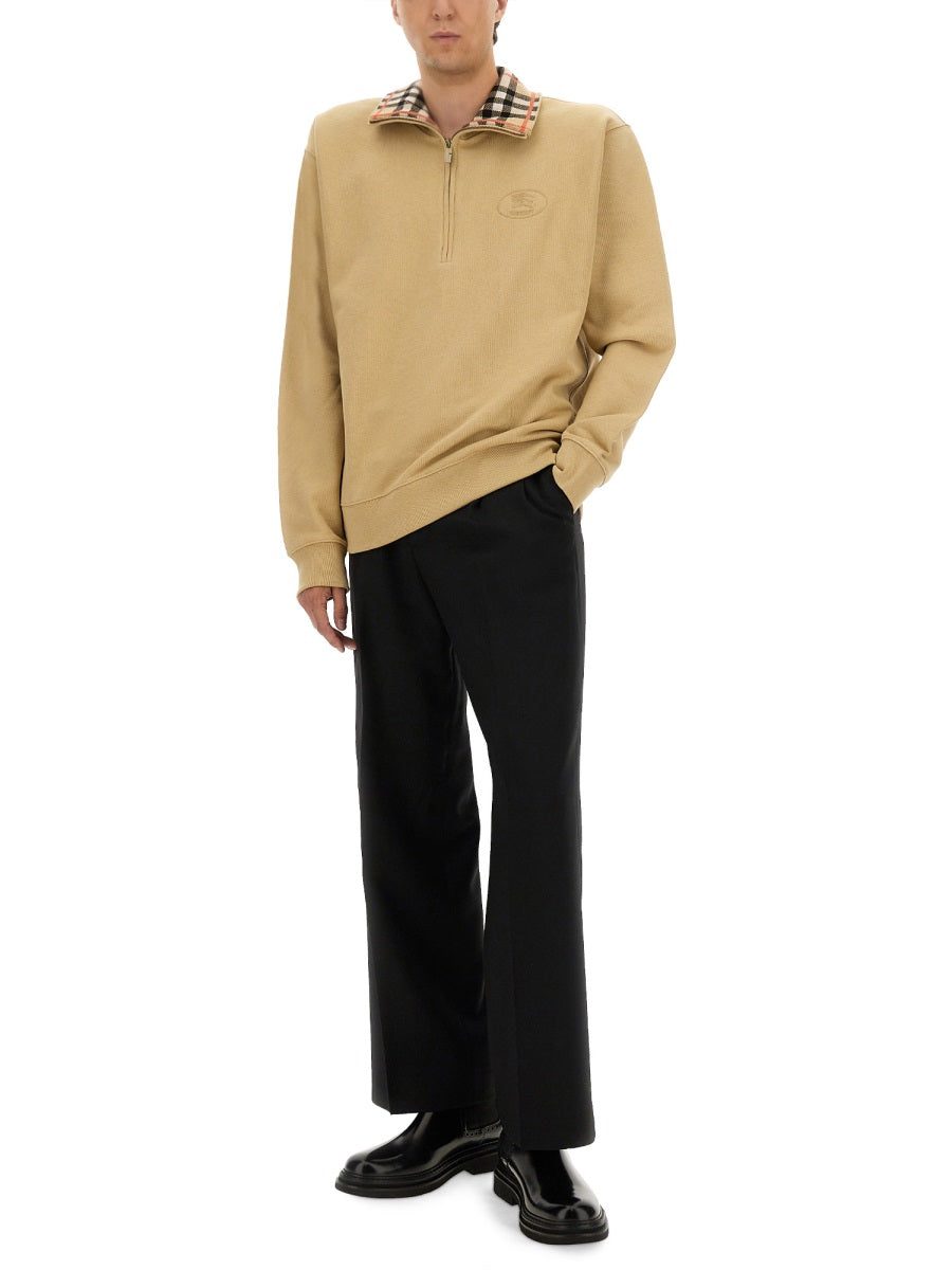 HALF ZIPPER SWEATSHIRT