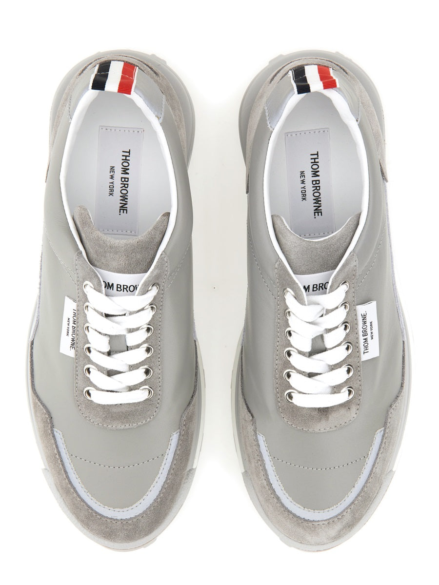 SNEAKER WITH LOGO