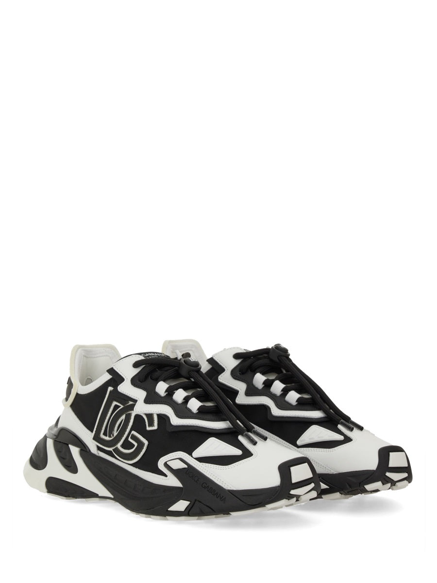 "DAY FASTER" SNEAKER