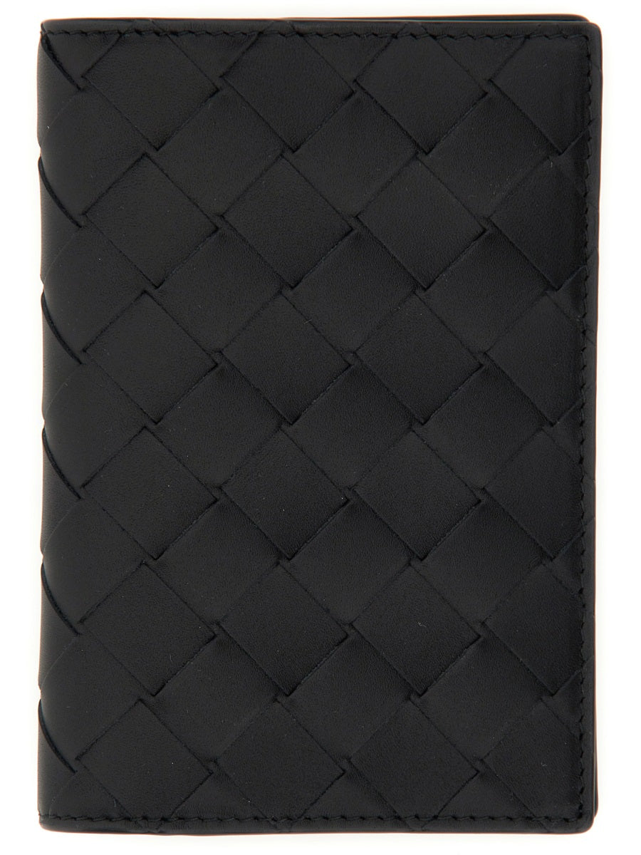LEATHER PASSPORT HOLDER
