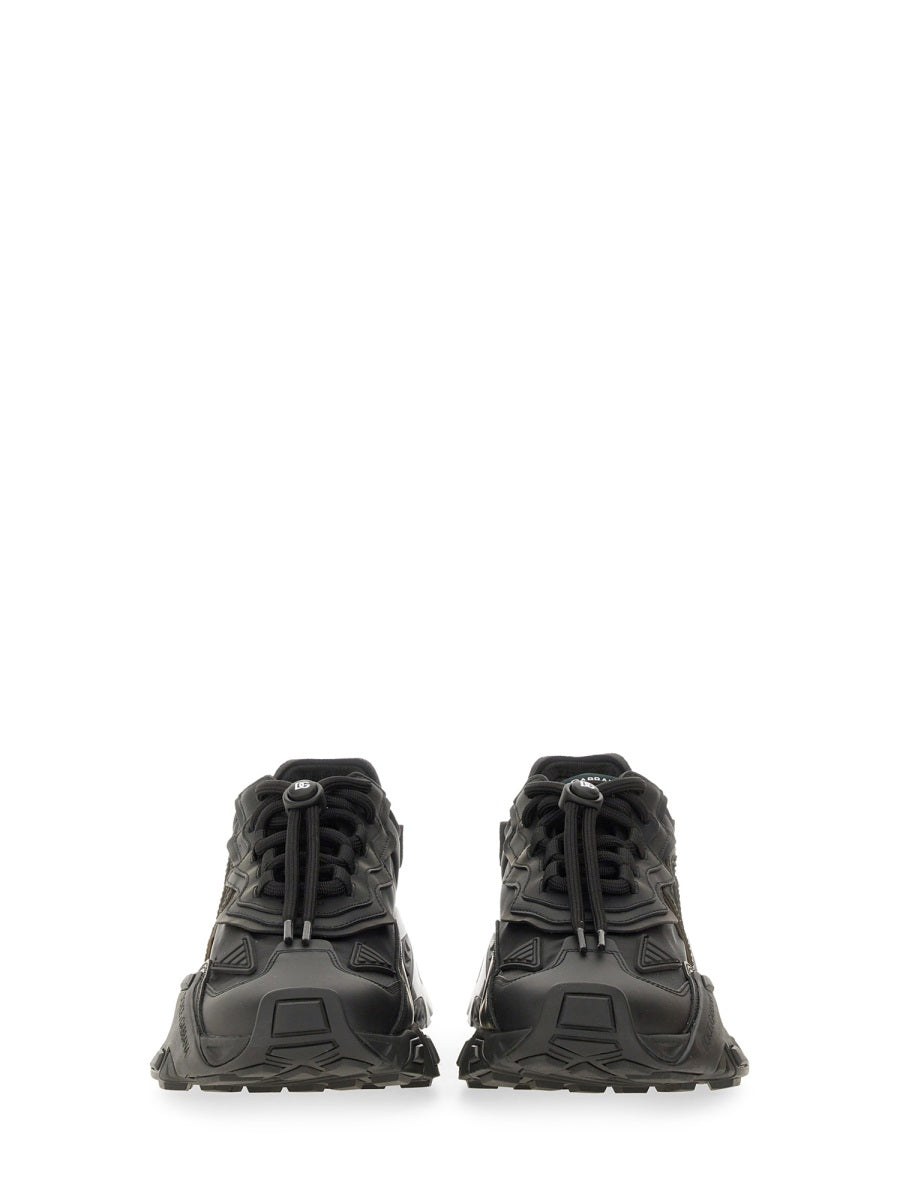 "DAY FASTER" SNEAKER