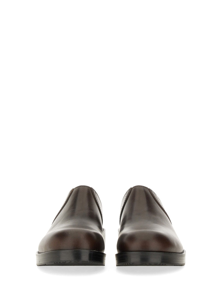 LEATHER CLOGS