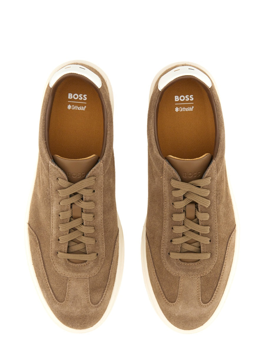 SUEDE SNEAKER