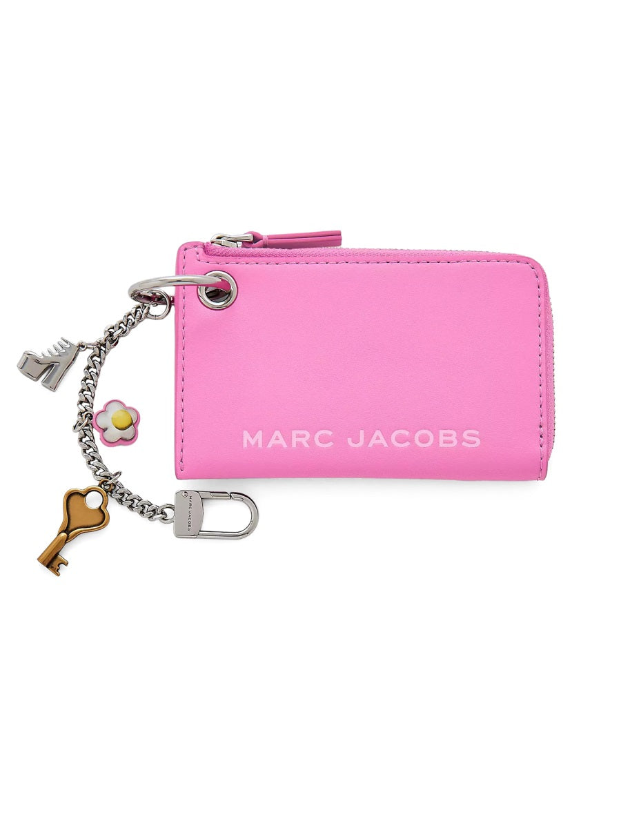 ZIPPERED WALLET WITH PENDANT